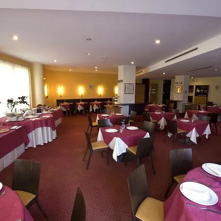 Отель Nicotel 4*